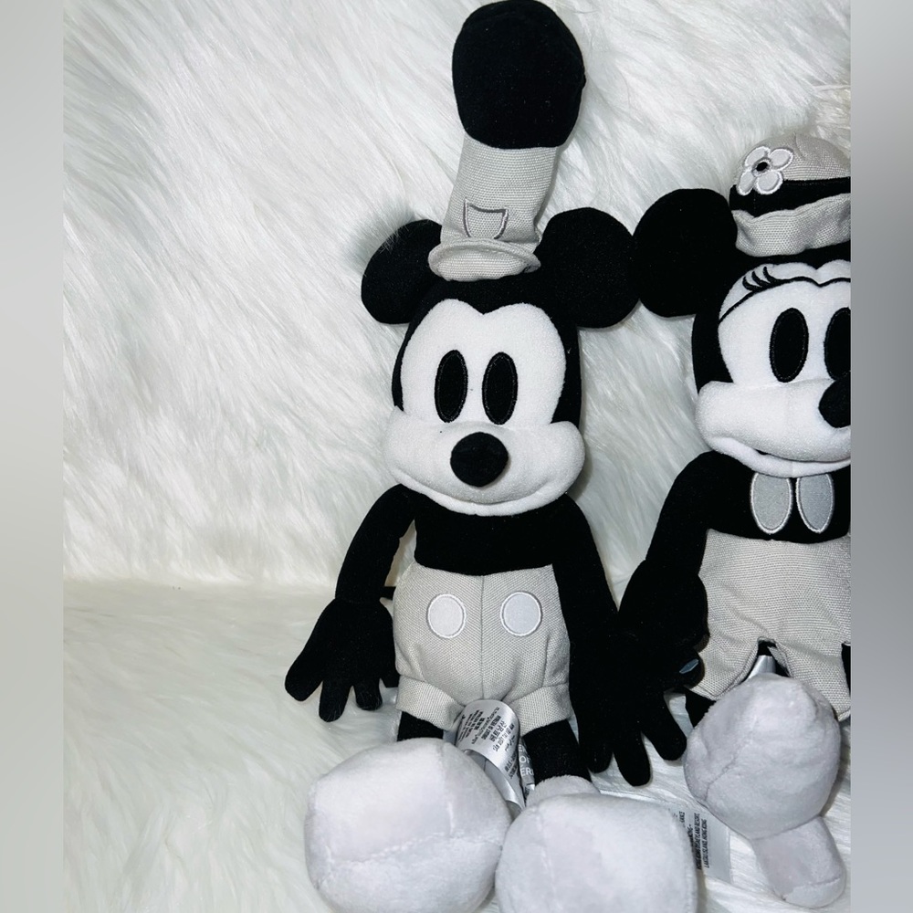 Mickey and Minnie Steamboat Willie Plush 100s Decade 20s Collection - Picture 5 of 8